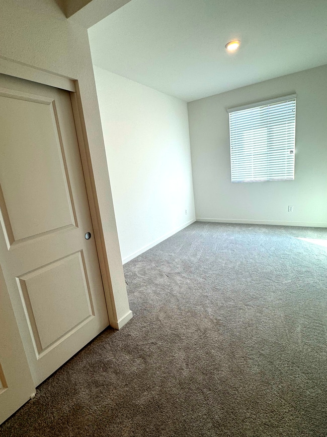 Parent / Guest Room 1 - 2288 Panama Dr