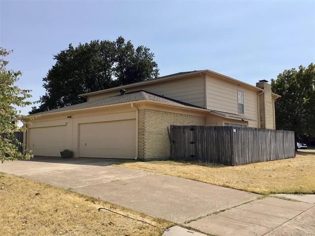 Building Photo - 4401 Altamesa Blvd