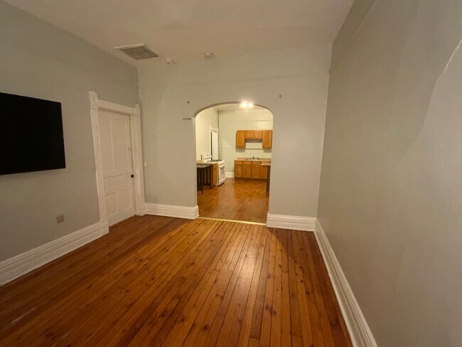 Foto del edificio - 2536 W Shakespeare Ave