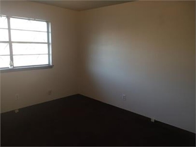 Foto del edificio - Beautiful duplex in Moore for rent!