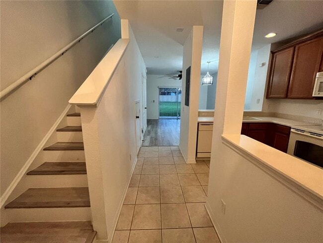Building Photo - 10410 Manderley Way