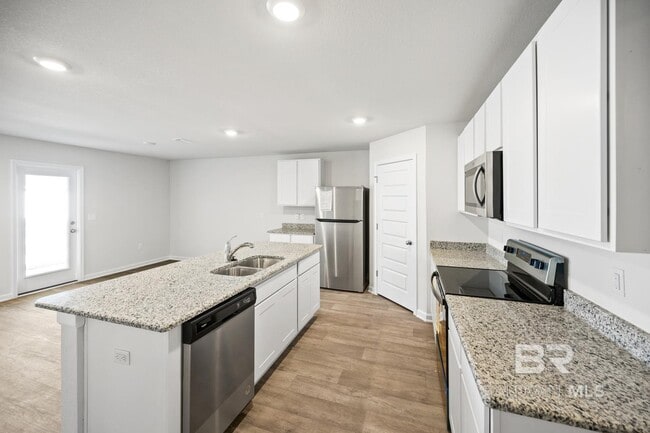 Building Photo - 18885 Markle Dr