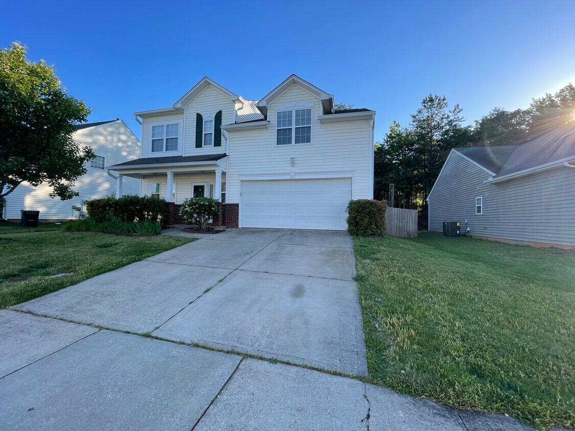 203 Stillwater Ct, Simpsonville, SC 29681 House Rental in