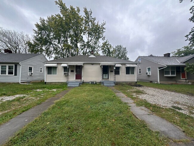 Foto del edificio - 3844 E Pleasant Run Parkway North Dr