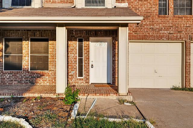 Building Photo - 7417 Fossil Garden Dr