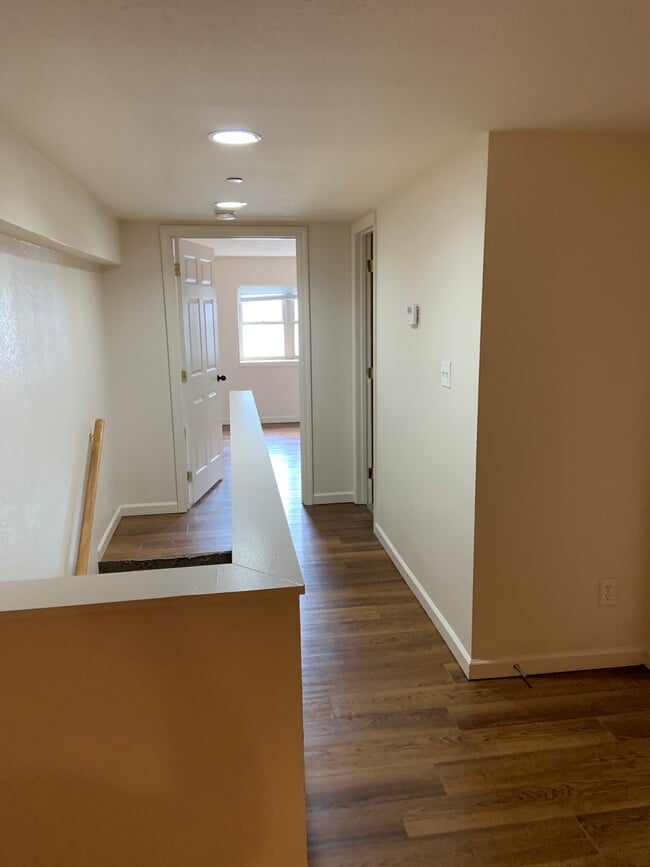 Building Photo - 211 Willey St