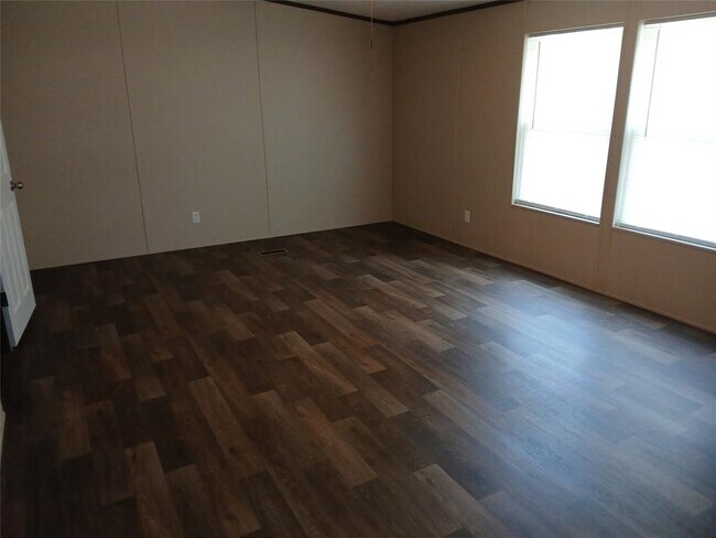 Building Photo - 7070 FM1115