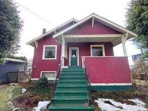 Building Photo - 33070 3rd Av