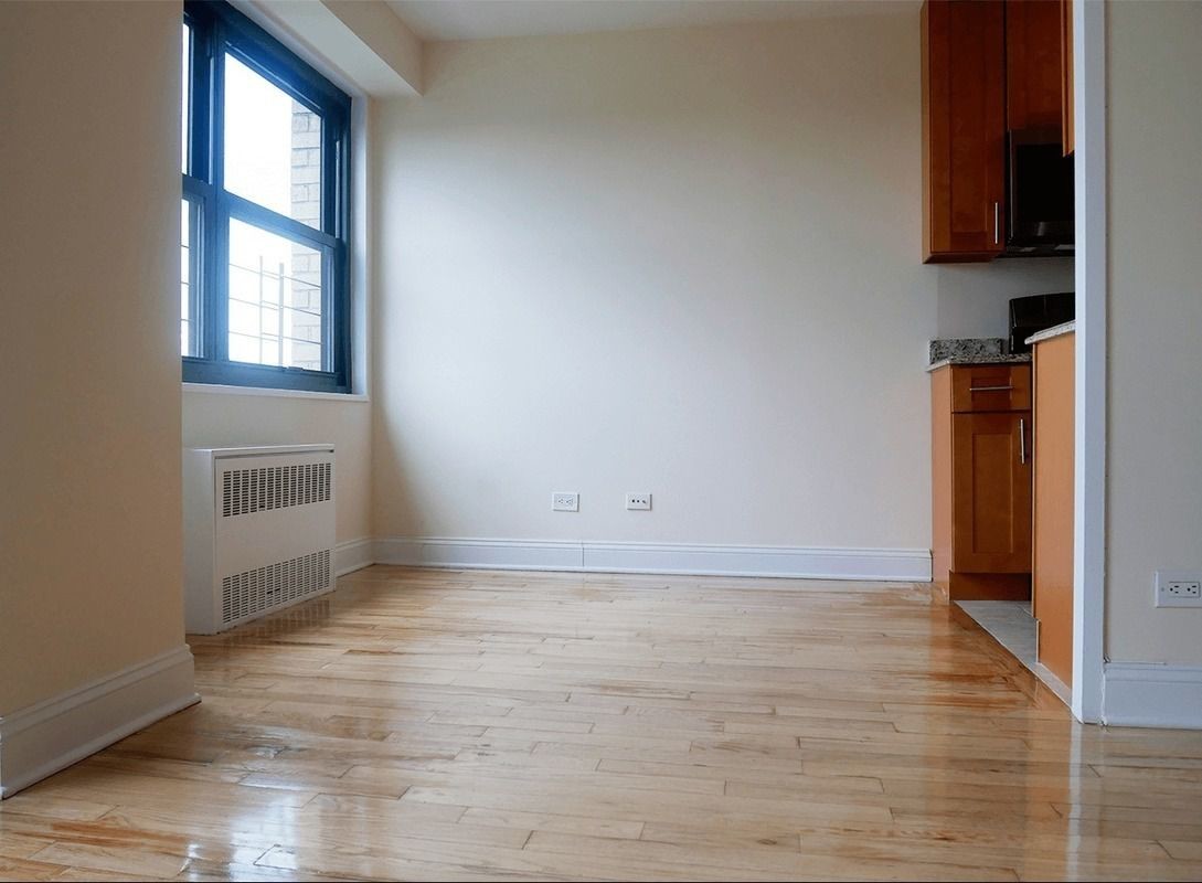 Building Photo - 801 Neill Ave
