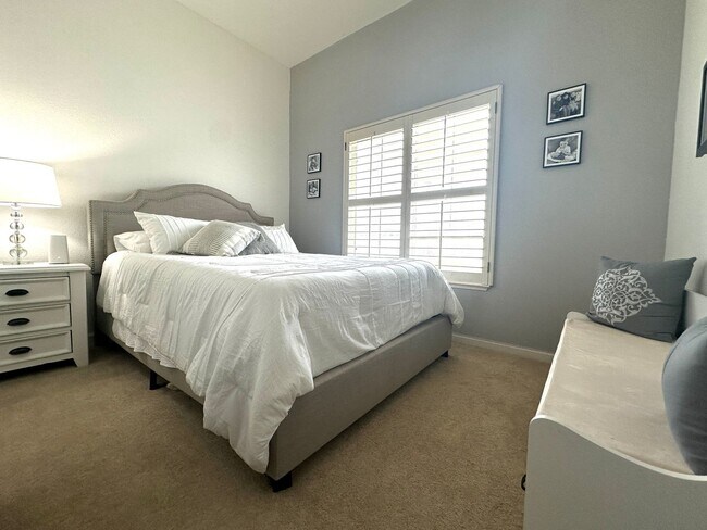 Foto del edificio - Gorgeous 2 Bed, 2 Bath Duet in Summerset II 55+ Community