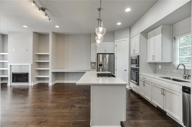 Foto del edificio - 721 Taylor Ct