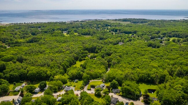 Foto del edificio - 404 Sagamore Rd