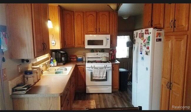 Foto del edificio - 32175 Covington Rd