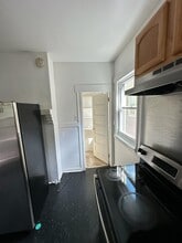 Building Photo - 309 Ellis Ave