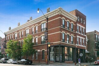 Building Photo - 1310 W 18th St