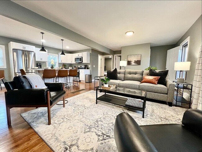 Foto del edificio - 8509 Henry Clay Blvd