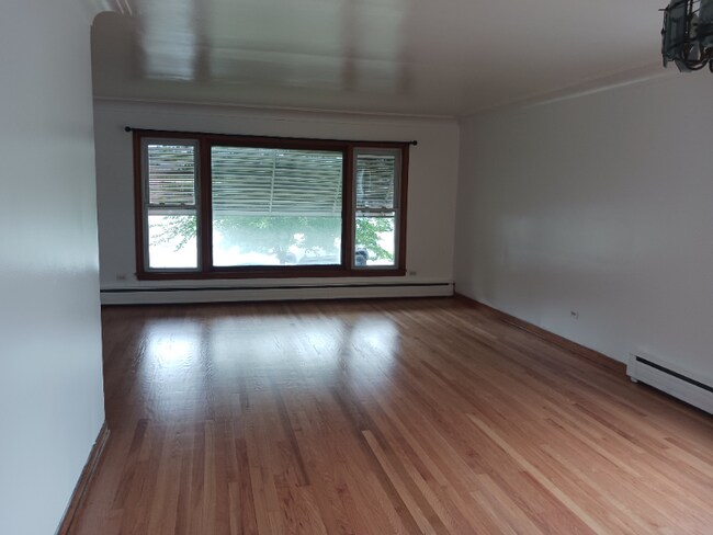 Foto del edificio - 2759 N Rutherford Ave