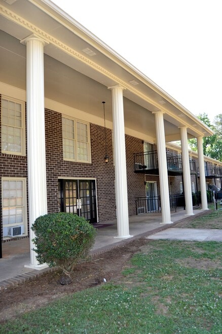 Building Photo - University Garden