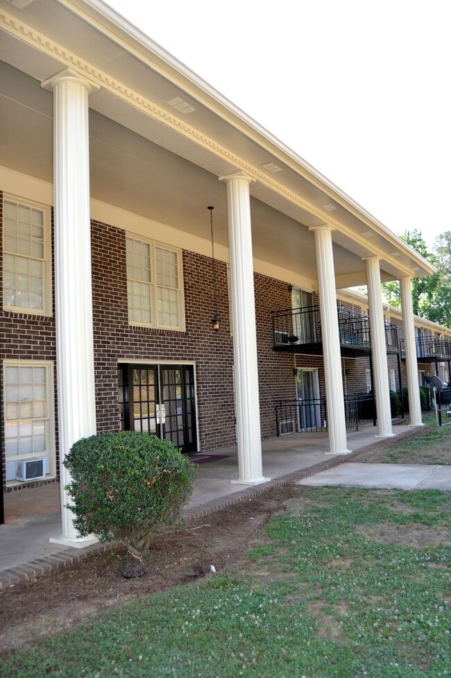 Building Photo - University Garden