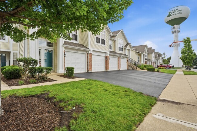 Building Photo - 1117 Hawthorne Ln