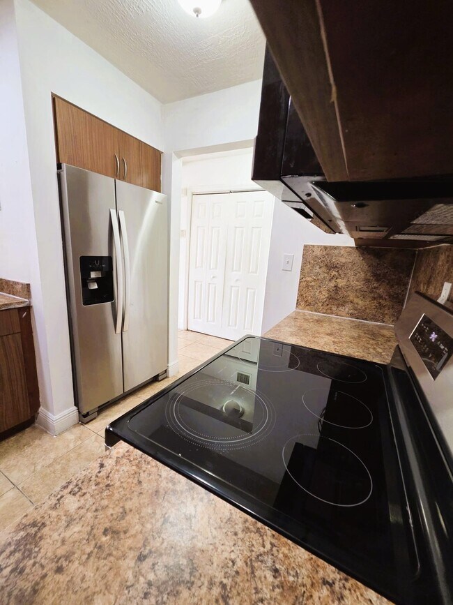 Foto del edificio - 7000 NW 186th St