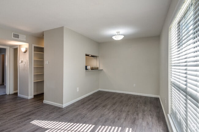 1BR, 1BA - 686SF - The Park at Sorrento