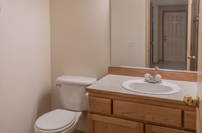 Building Photo - 603-Newman