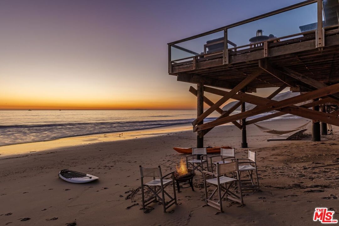 Foto principal - 42602 Pacific Coast Hwy