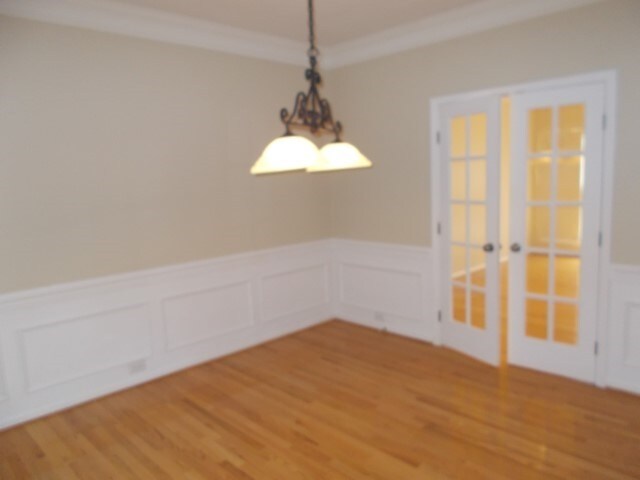 Building Photo - 3007 Linstead Dr