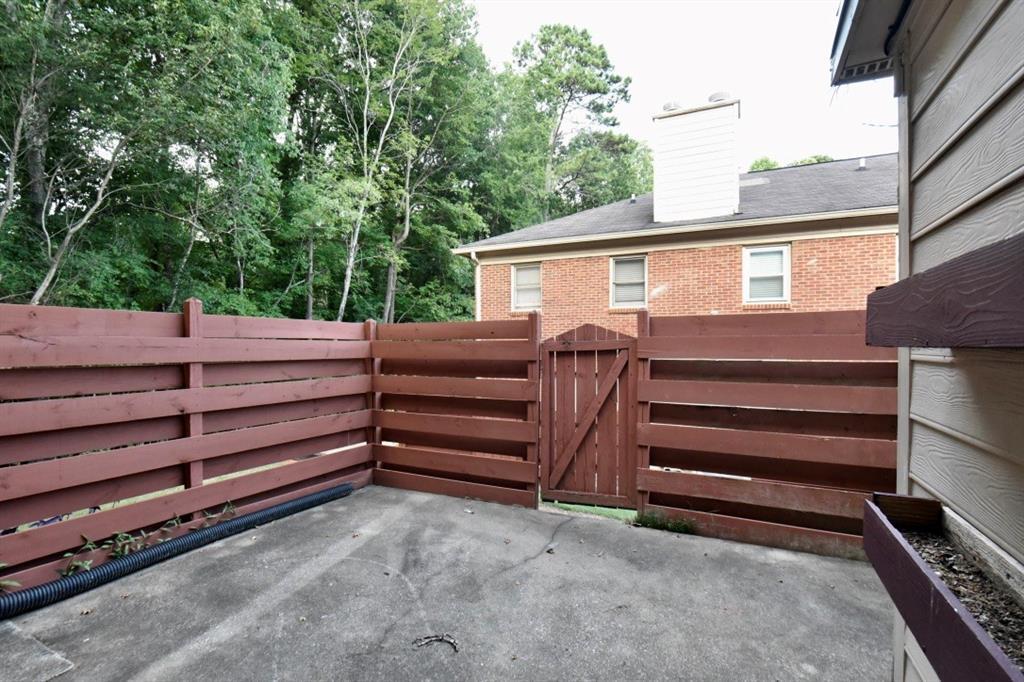 Foto del edificio - 2898 Webb Bridge Rd