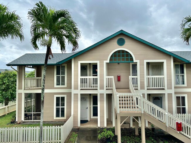 Building Photo - 3 Bedroom / 2 Bath Townhouse in Iao Parkside!