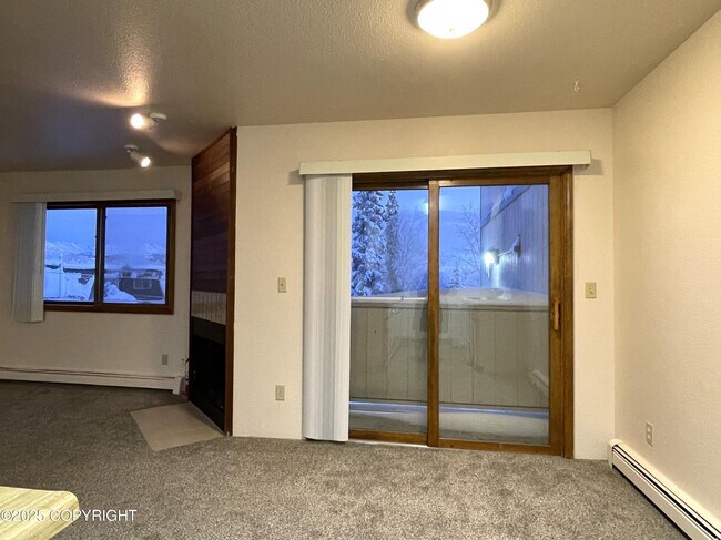 Foto del edificio - 3560 W Dimond Blvd