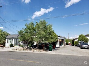 Building Photo - 416a Field St