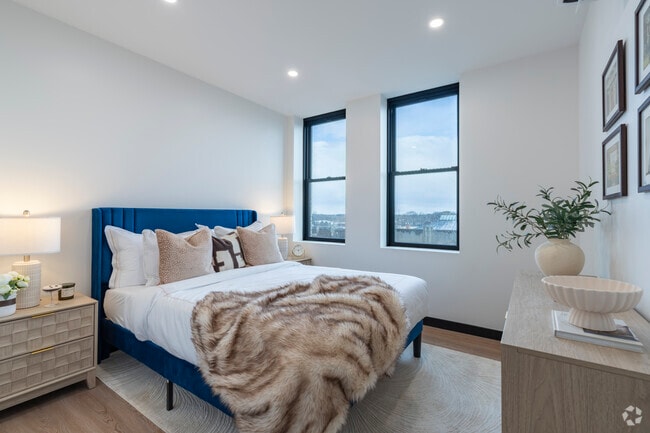 1BR, 1BA - 750SF - Bedroom - 28 N