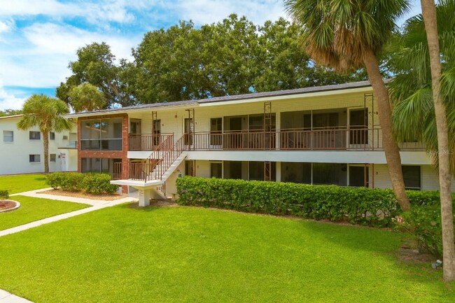 Photo - 2348 Shelley St Apartment