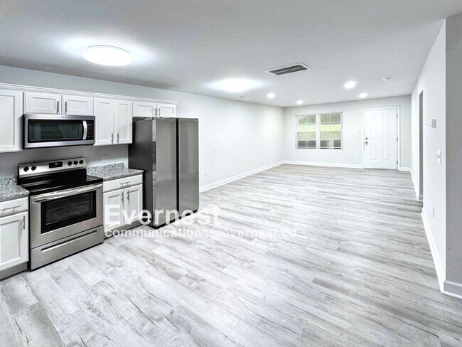 Foto del edificio - 3902 Fairall Dr