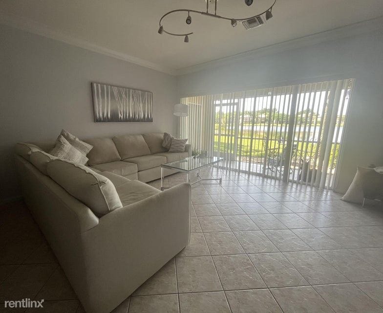 Foto principal - 3 br, 2.5 bath House - 6865 Brook Hollow Rd