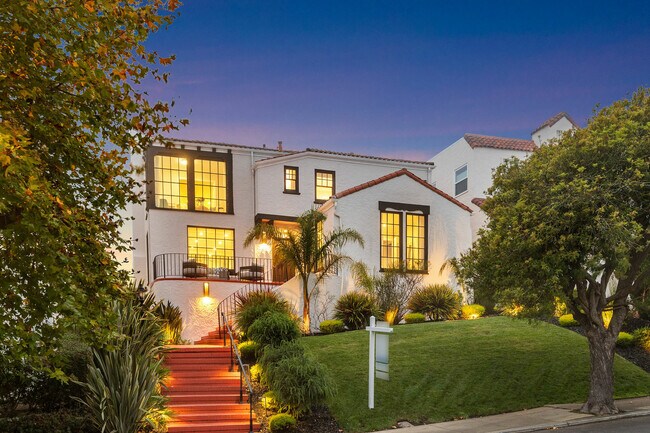Building Photo - 80 El Verano Way