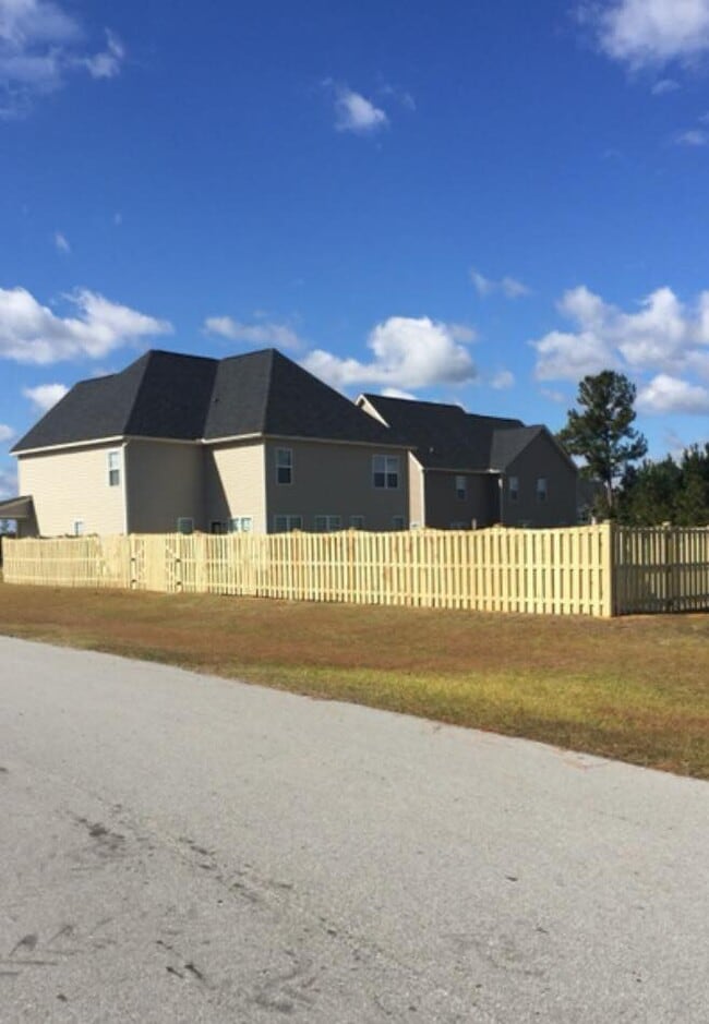 parte trasera de la casa - 100 Pine Lakes Drive