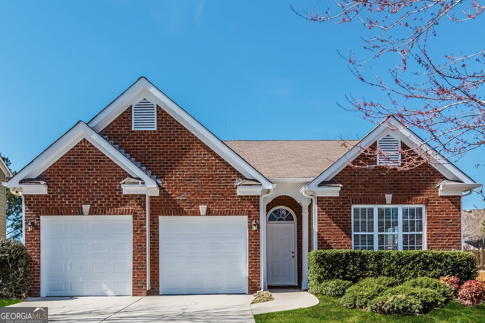 Primary Photo - 152 Mill Creek Dr