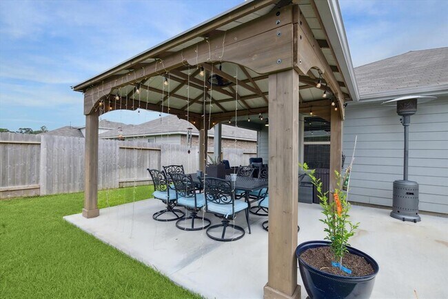 Building Photo - 40518 Birch Shadows Ct