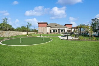 Ascend at Pioneer Hill apartments — community photo - Ascend at Pioneer Hill