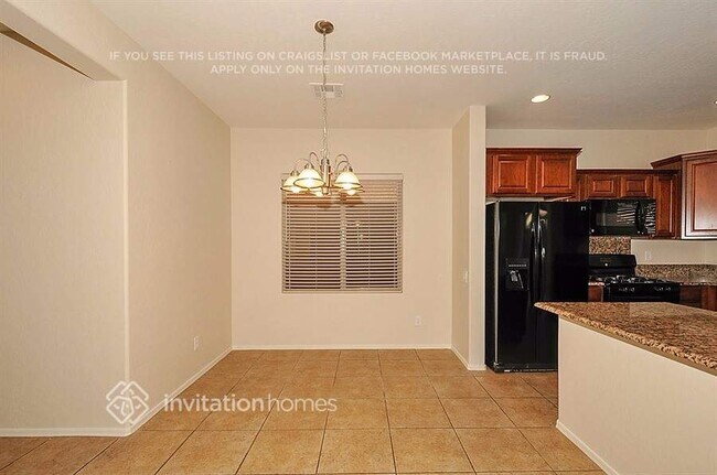 Building Photo - 6860 Pipil St