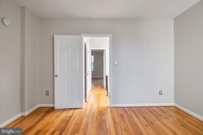 Foto del edificio - 3254 Q St NW