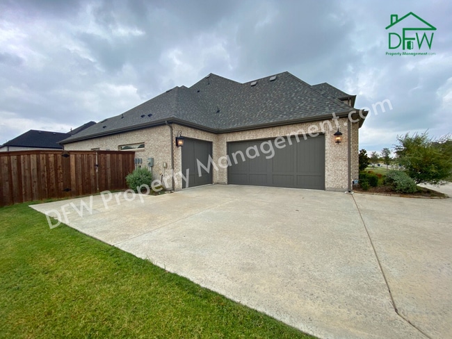 Building Photo - 2151 Lassen Dr