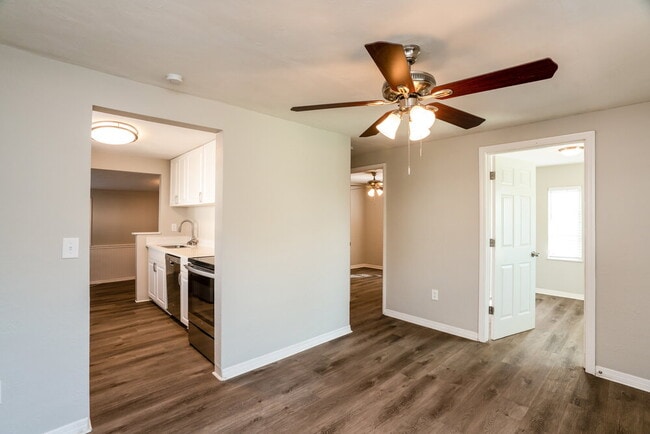 Building Photo - 4139 26th St N