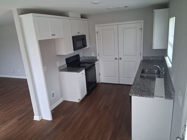 Building Photo - Tuscaloosa