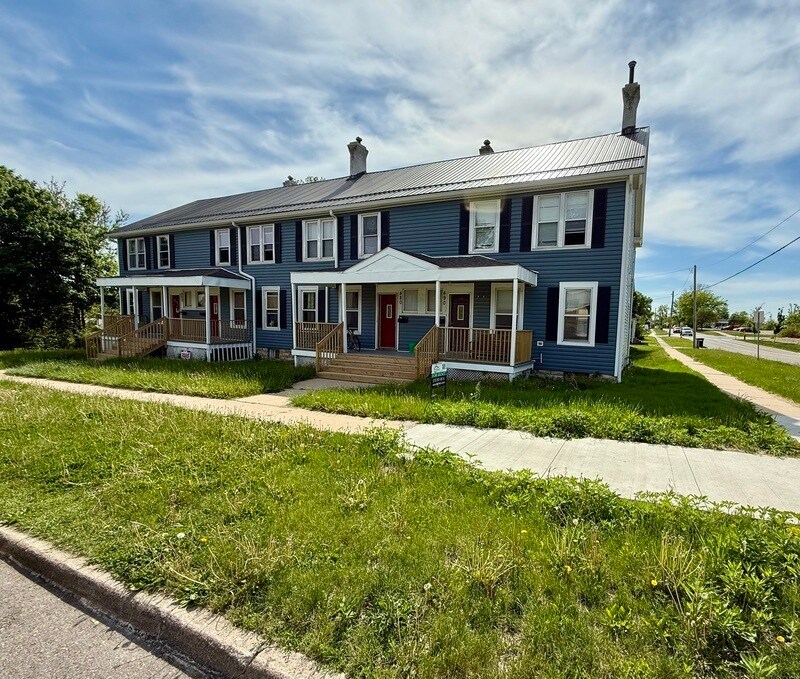 Foto principal - 490 12th St