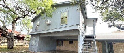 Building Photo - 3815 Ridgeline Dr