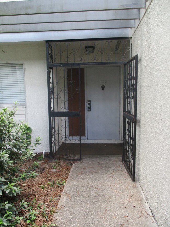 Building Photo - 601 SW 75th St